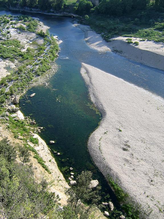 Camping La Sousta**** Remoulins Εξωτερικό φωτογραφία