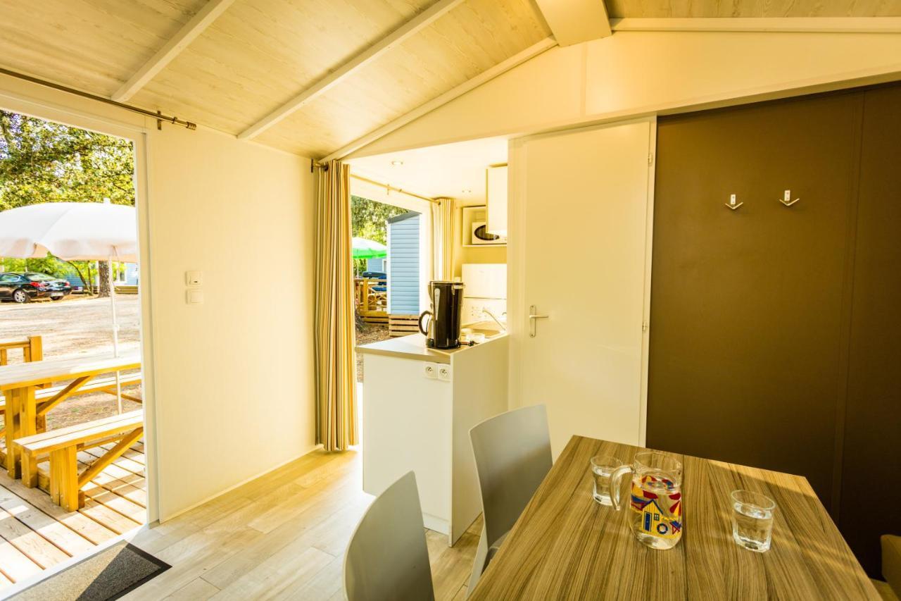 Camping La Sousta**** Remoulins Εξωτερικό φωτογραφία